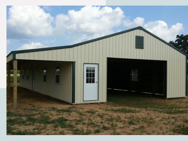 Строительство конюшен в Ишиме